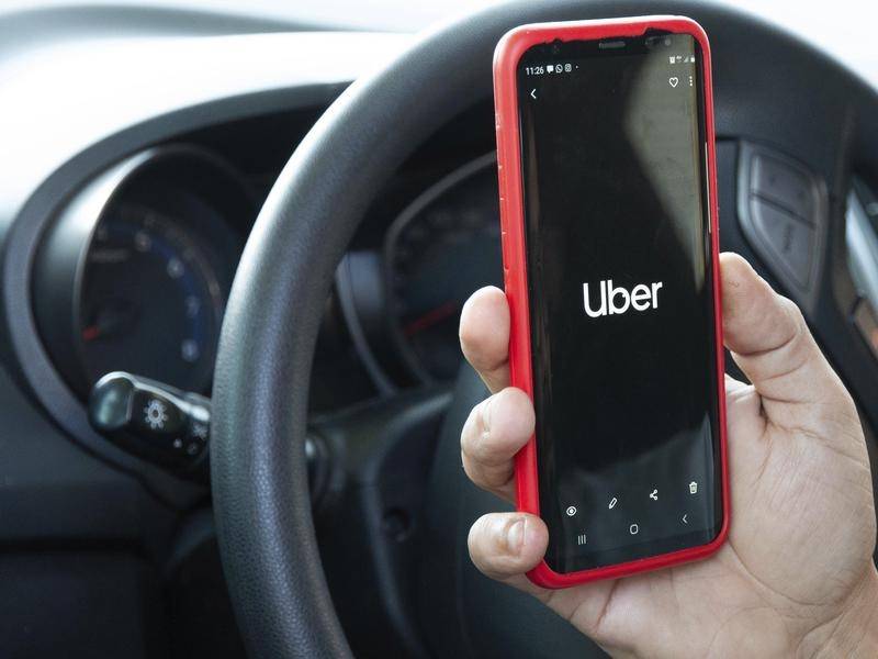 Uber drivers have worker rights UK court