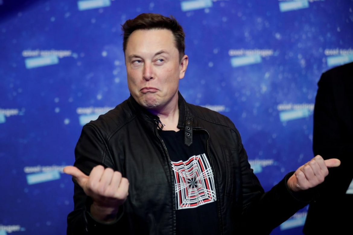 Elon Musk’s one-word reply to Tesla sale