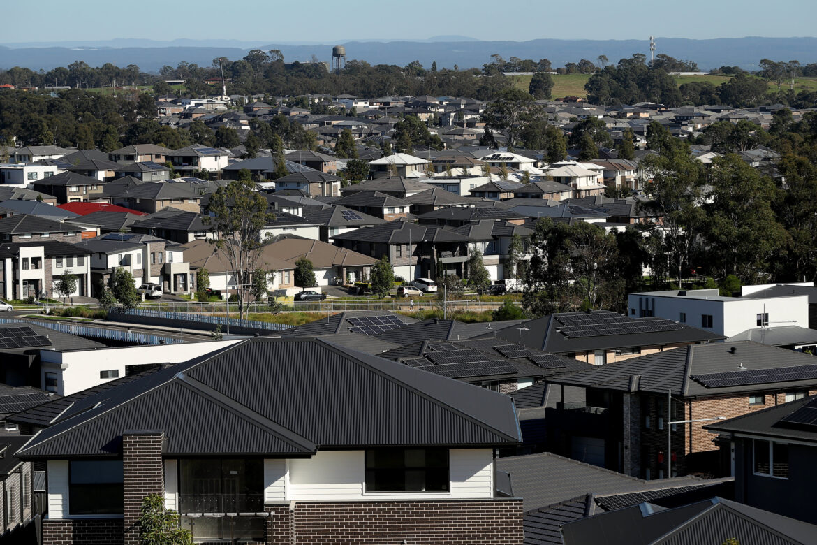 Australia’s housing prices slump