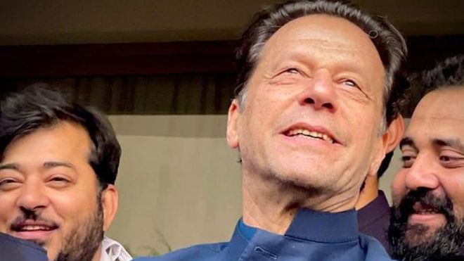 عمران خان کی مذاکرات کی پیشکش کیا سیاسی بحران