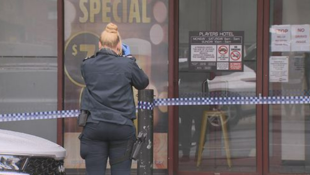 Manhunt underway in Melbourne after