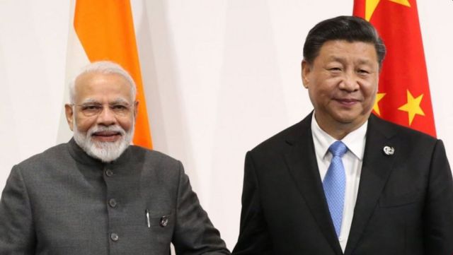 کیا انڈیا چین کو پیچھے چھوڑ کر عالمی سُپر پاور