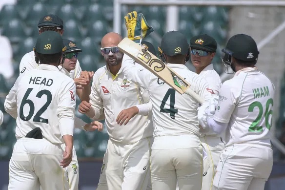 Australia clinches series victory with Boxing Day