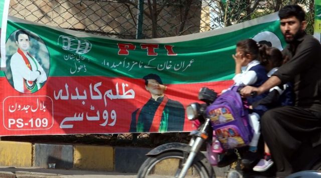 عمران خان کے بغیر تحریک انصاف کی انتخابی مہم ’مشکلات اتنی ہیں